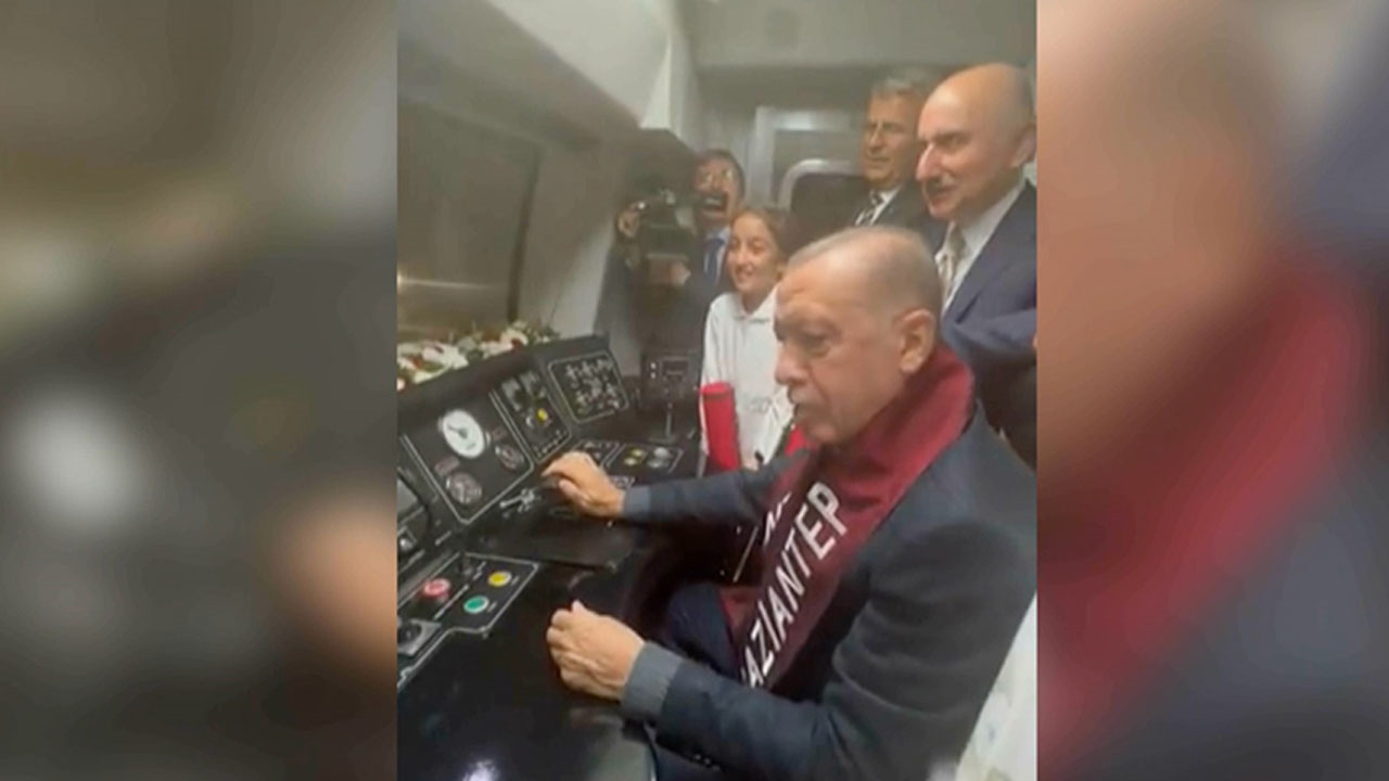 Cumhurbaşkanı Erdoğan’ın, Gaziray’ı kullandı: ‘Beraber yürüdük biz bu yollarda’ şarkısını söyledi