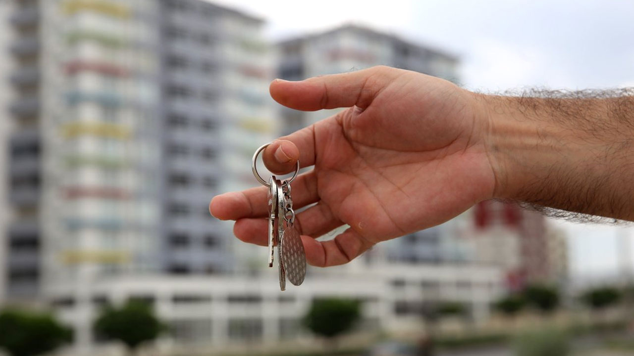 Ev sahipleri aman dikkat! Kiracısına bunu yapan 1 yıllık kira tazminatı ödeyecek
