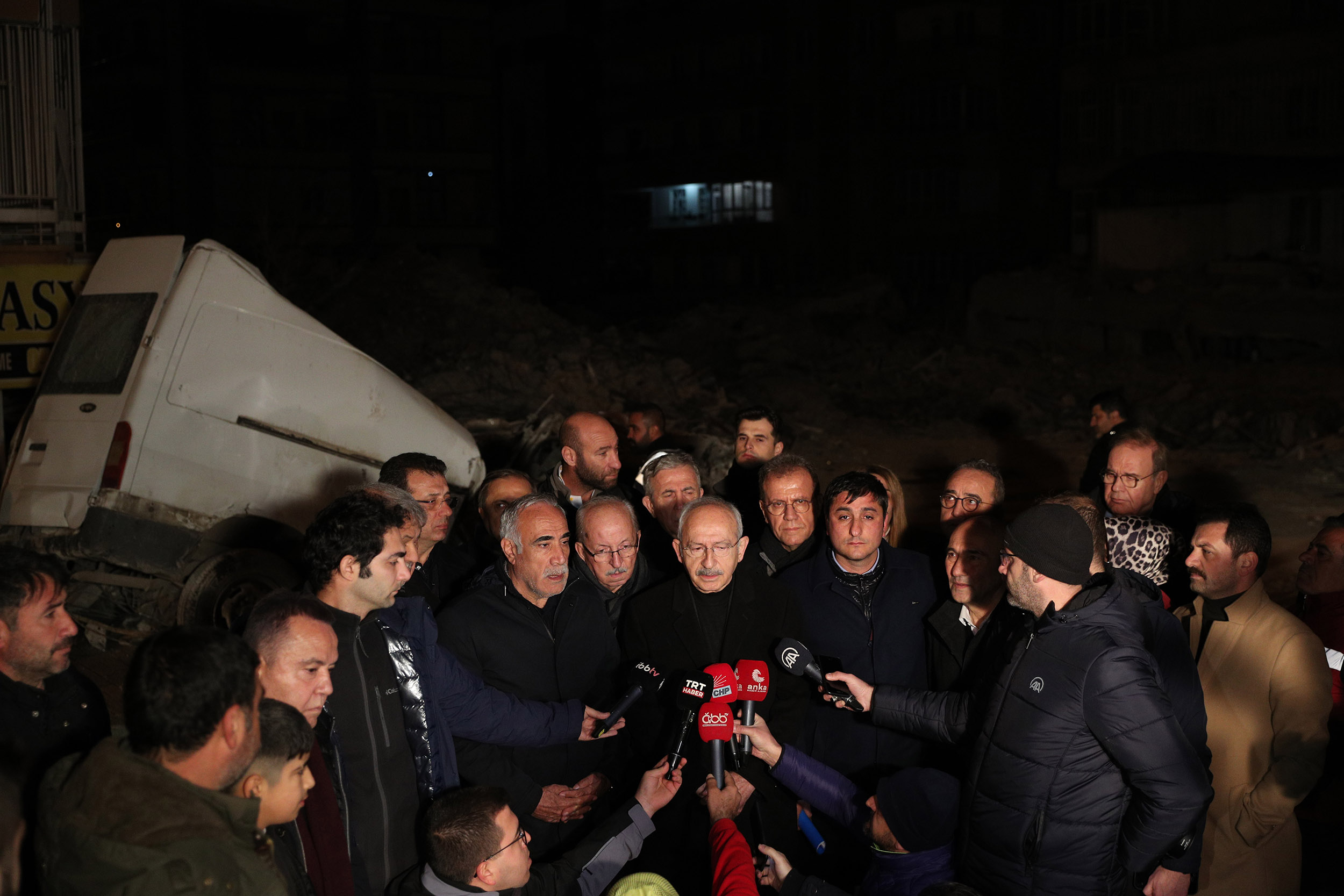 Başkan Seçer deprem bölgesinde