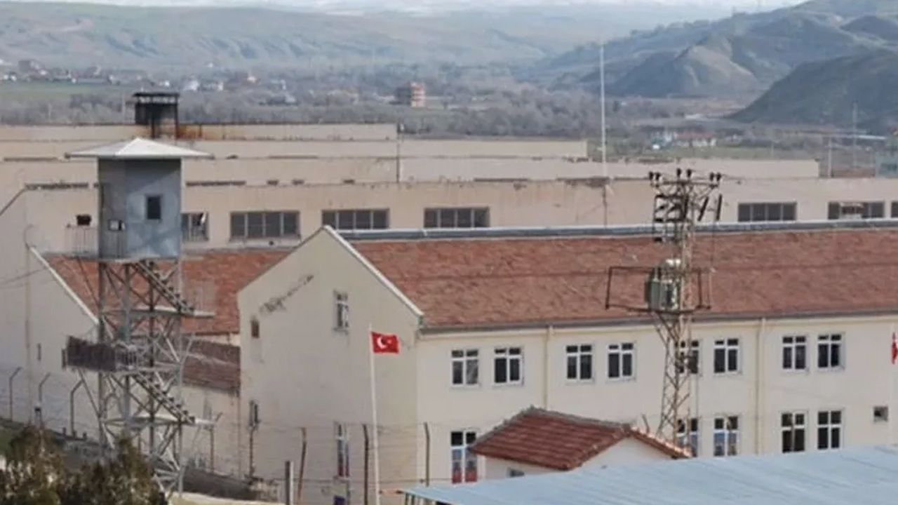 Deprem önlemleri kapsamında Çankırı’daki cezaevi boşaltıldı