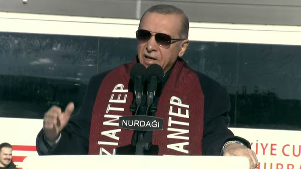 Gaziantep’te 7736 kalıcı konutların temeli atıldı Cumhurbaşkanı Erdoğan’dan adaylığına itiraz eden muhalefete tepki