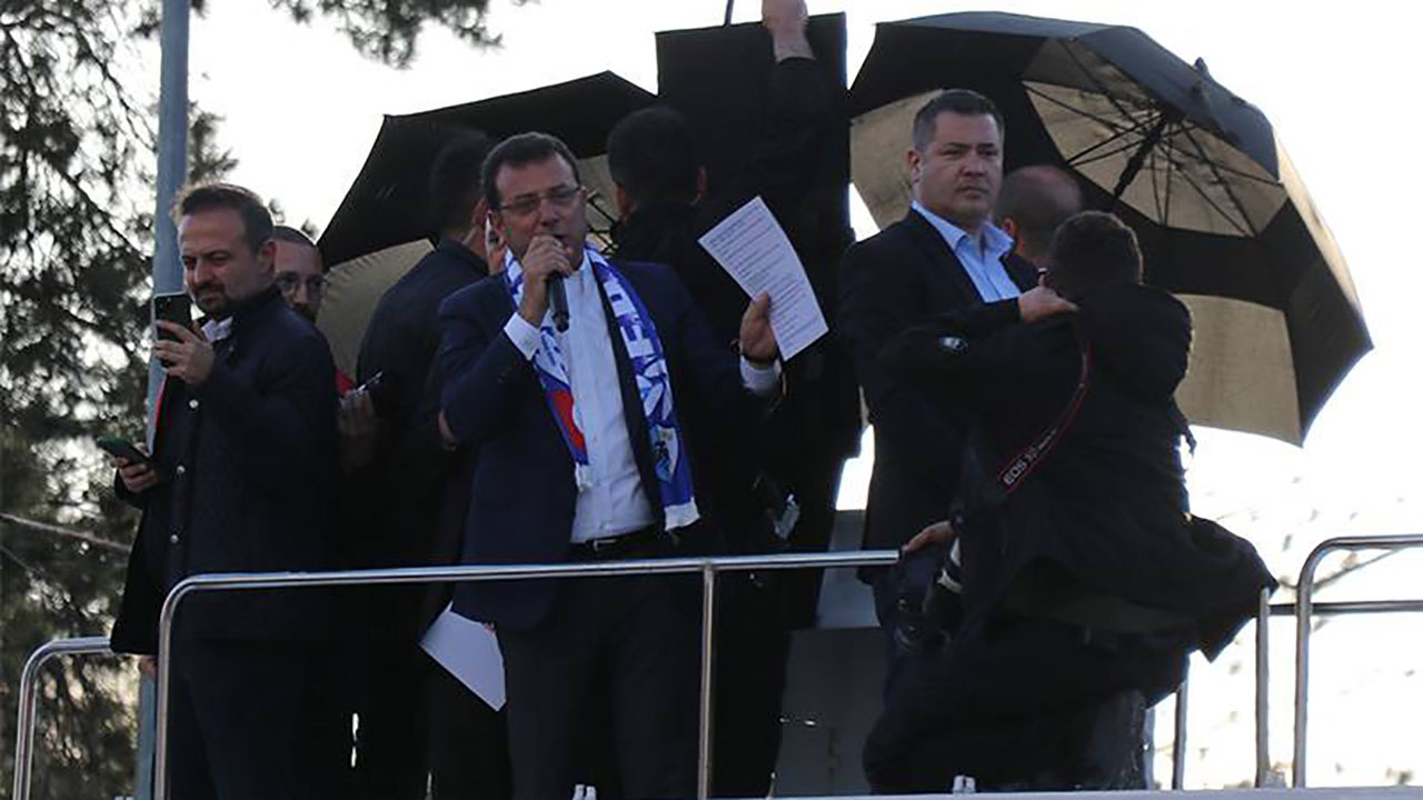 Erzurum’da Ekrem İmamoğlu’na saldırıyla ilgili gözaltına alınan 15 kişi serbest bırakıldı