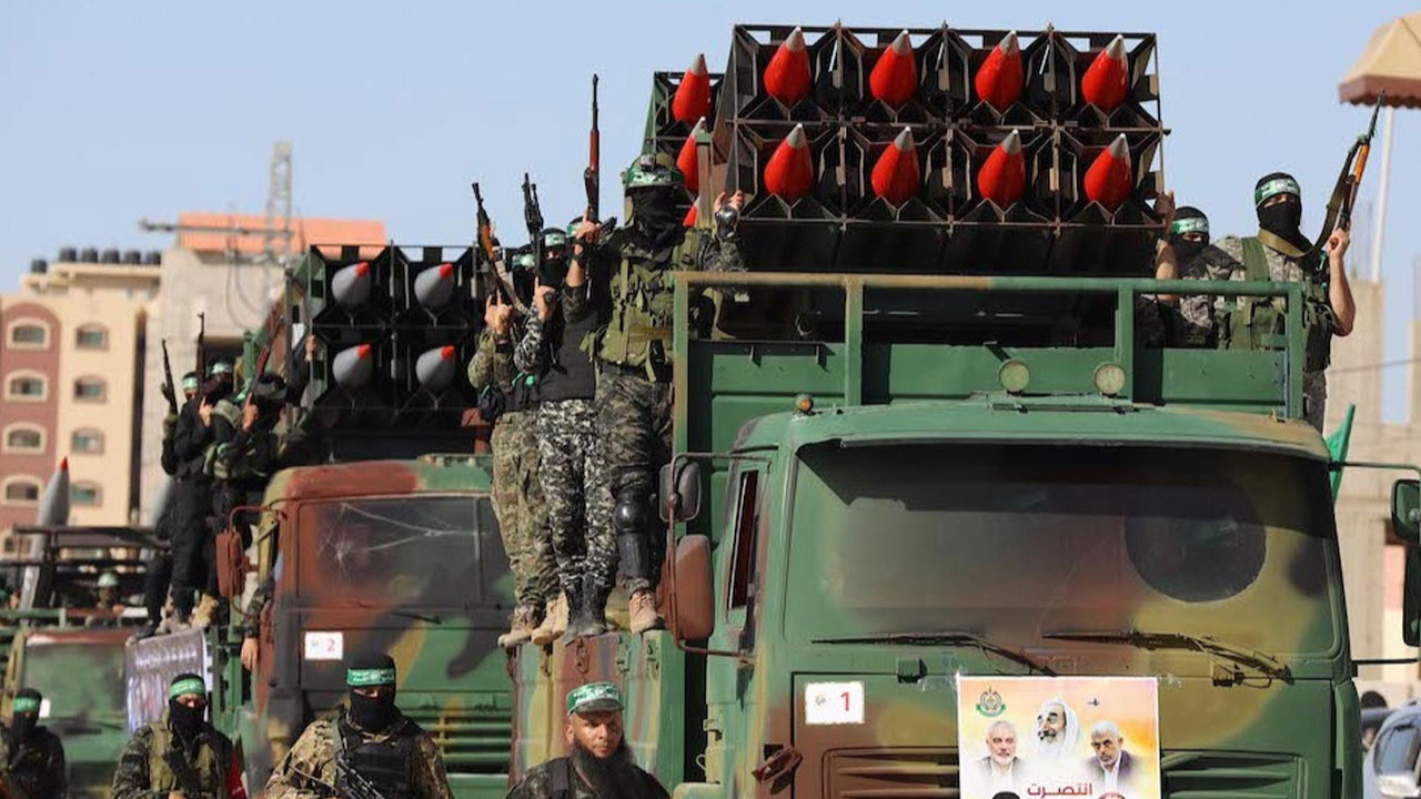 Hamas, Gazze’den İsrail’in kuzeyine en uzun menzilli füzesini fırlattı!