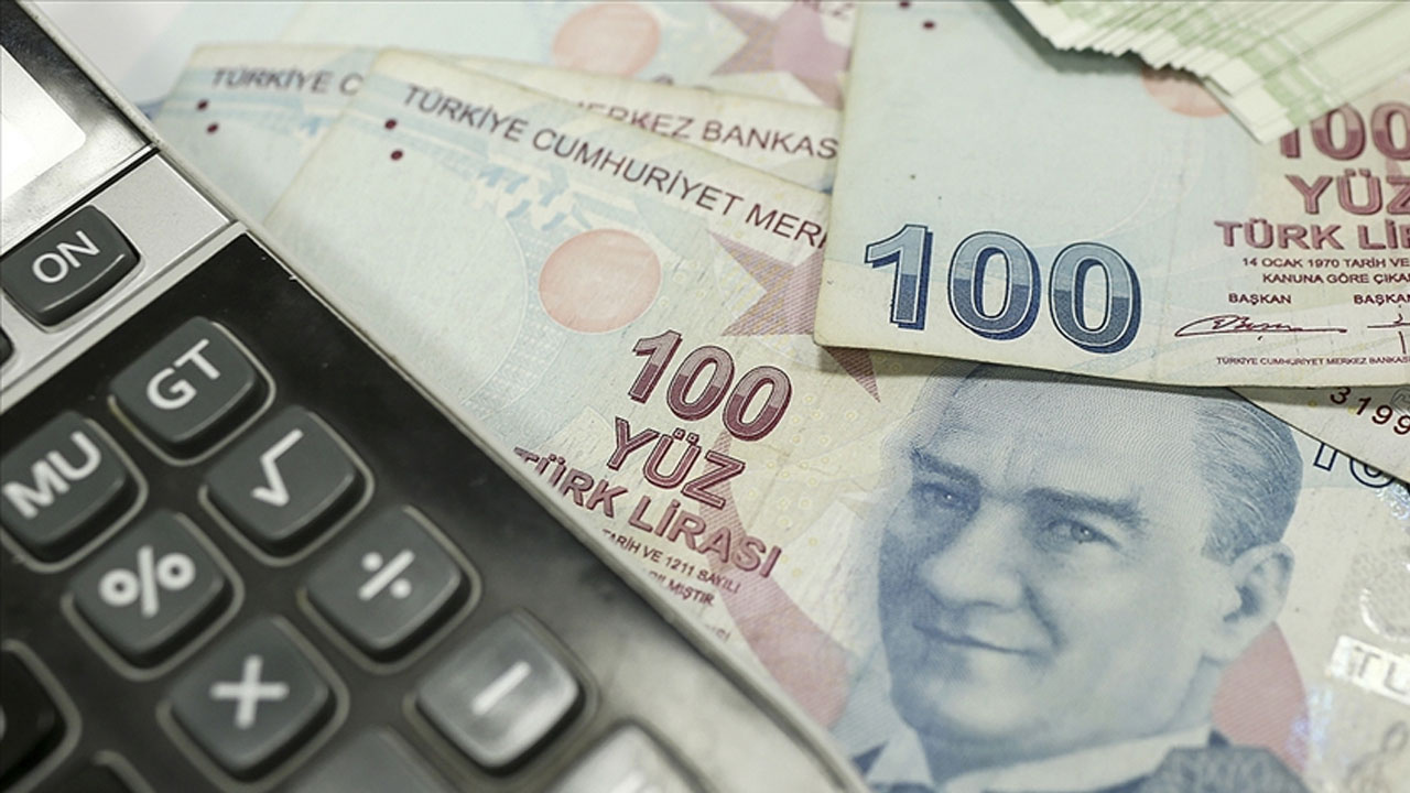 Bakan Vedat Işıkhan duyurdu! Emeklilere bayram ikramiyelerinin ödeme takvimi belli oldu