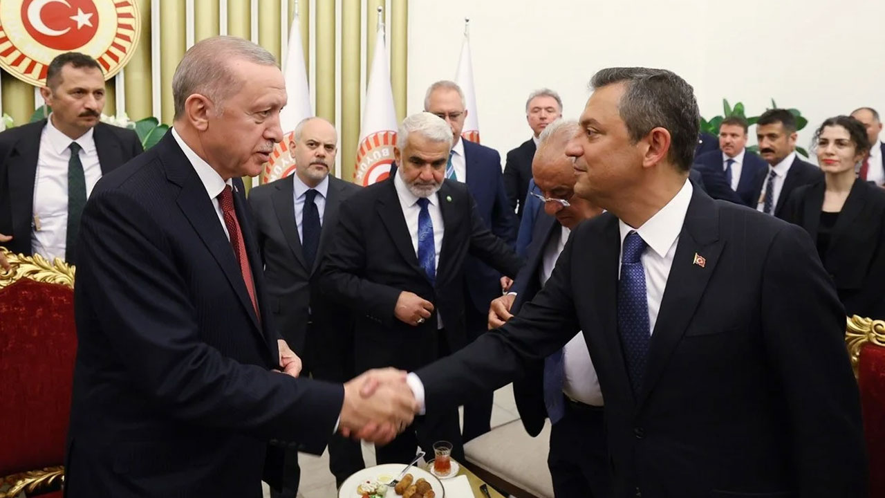 Cumhurbaşkanı Erdoğan, Özgür Özel ile TBMM’de ile bir araya geldi