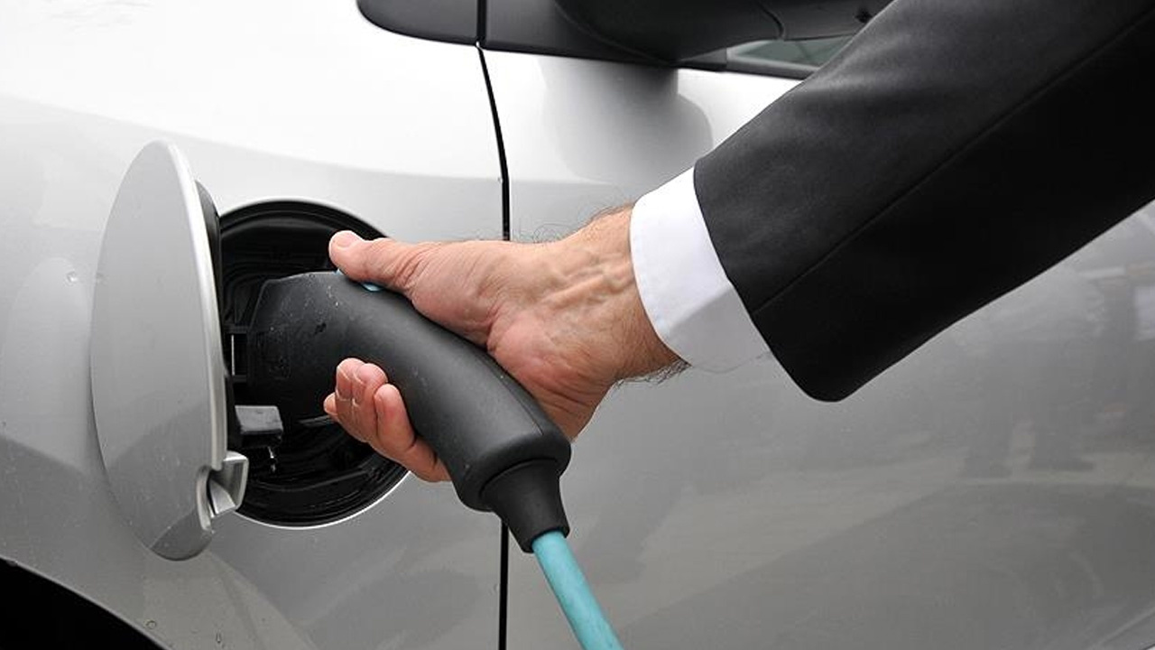 Çin elektrikli araçlara ek gümrük tarifeleri getiren Avrupa Birliği’ni DTÖ’ye şikayet etti