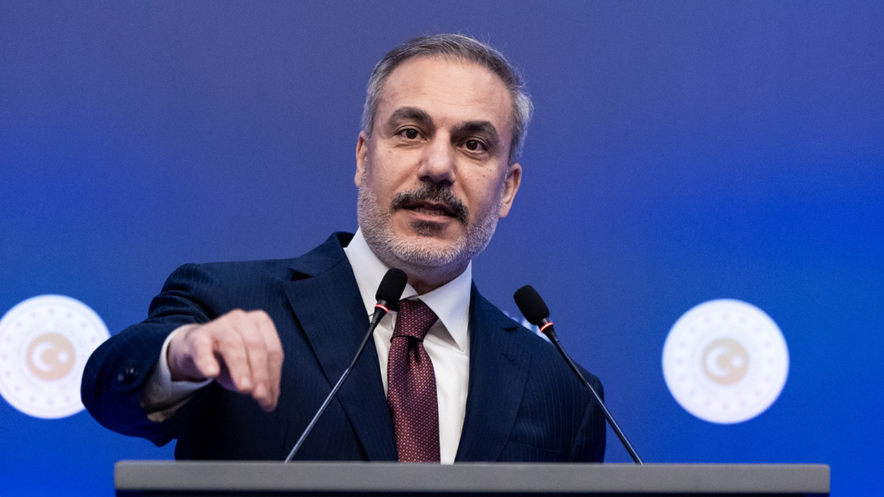 Dışişleri Bakanı Hakan Fidan, Esad’ın gidiş sürecini anlattı: Telefon ettiler, o akşam gitti