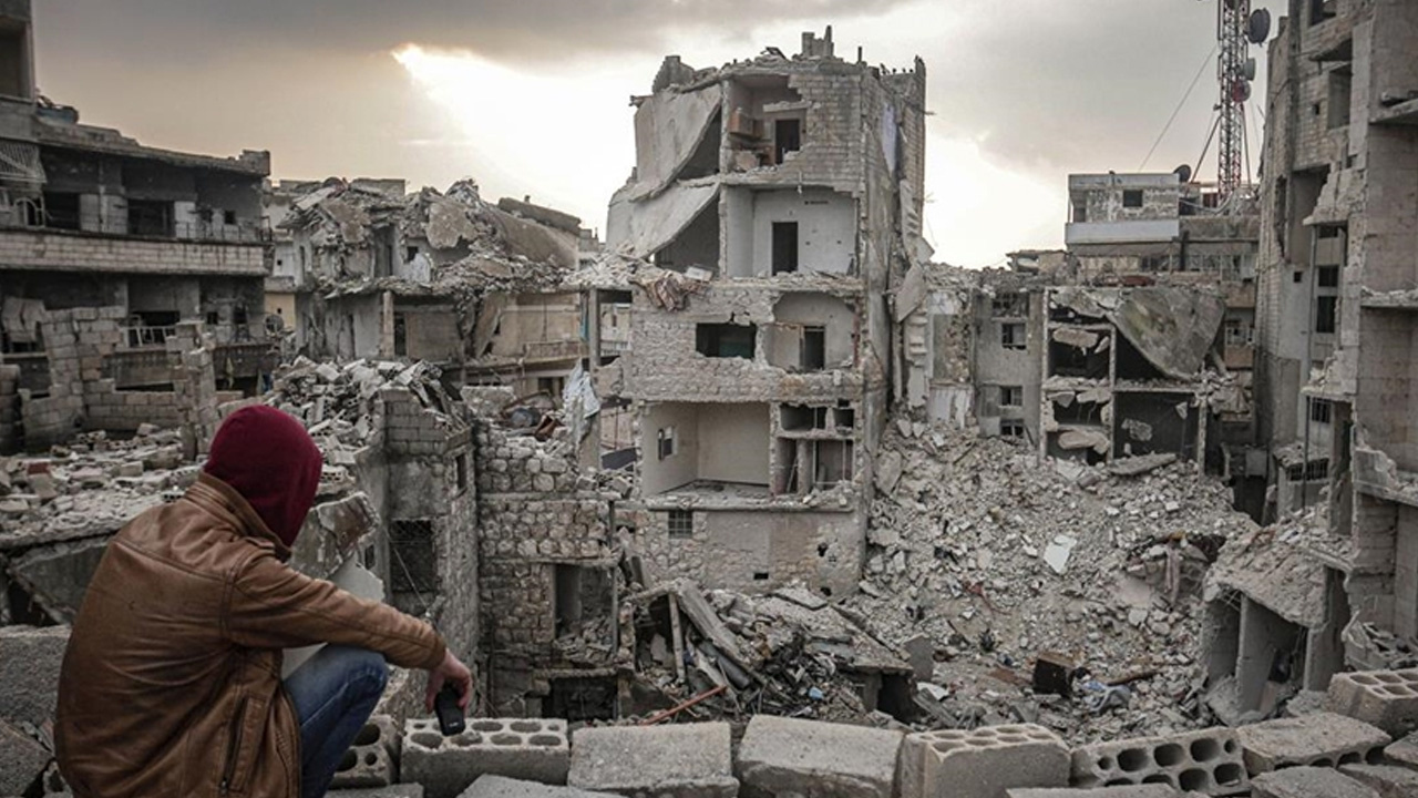 Katar, Suriye’ye insani yardımların ulaştırılması için hava köprüsü kurdu