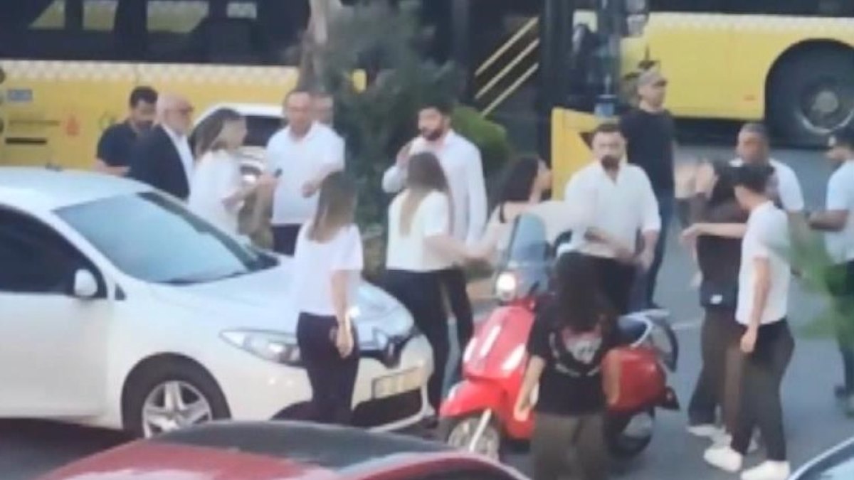 İstanbul’da park yeri kavgası büyüdü: Kadın sürücüler birbirine girdi