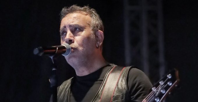 Haluk Levent, rekor kırdı