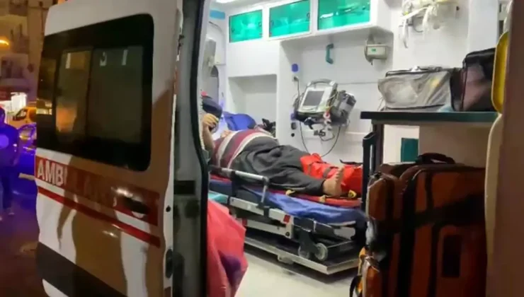 Mersin’de Otomobil ve Motosiklet Çarpıştı: 2 Yaralı