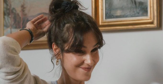 52 yaşında! Arzum Onan pozlarıyla sosyal medyaya damga vurdu