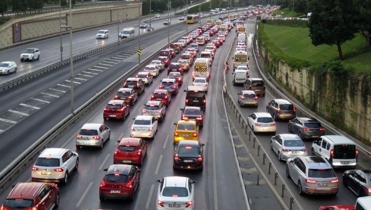 APP plakayı şoförler odası ücretsiz değiştirecek