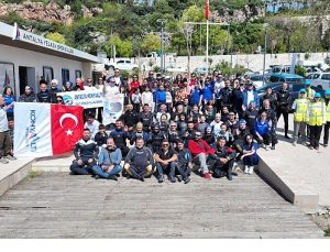 Büyükşehir Belediyesi Antalya kıyılarını koruyor