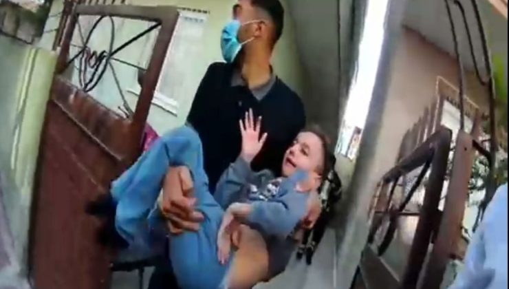 Mersin’de apartman yangınında mahsur kalan 9 kişi tahliye edildi