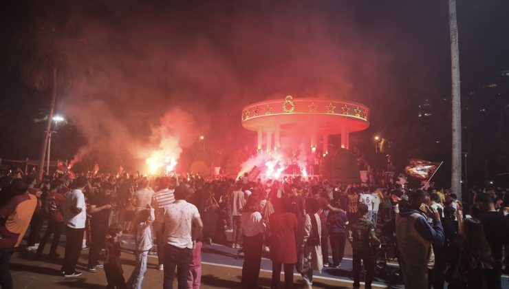 Mersin’de Galatasaray Şampiyonluğunu Kutladı