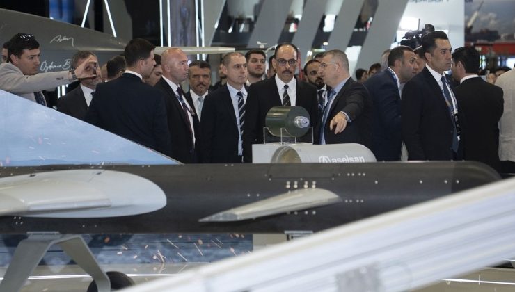 MİT Başkanı Kalın, SAHA 2026’da stantları gezdi