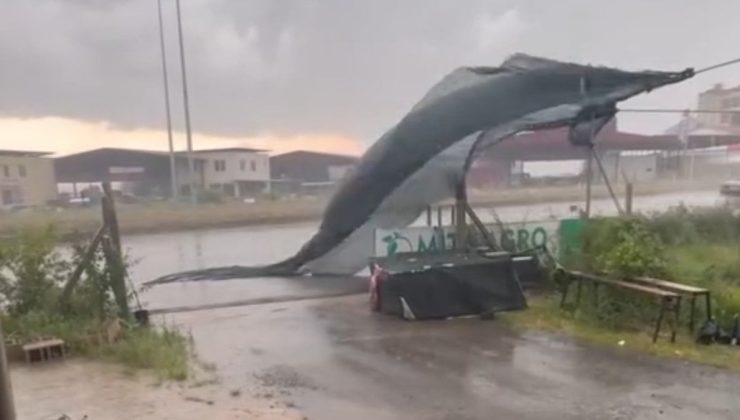 Adana’da fırtına ve sağanak: Seralar hasar gördü