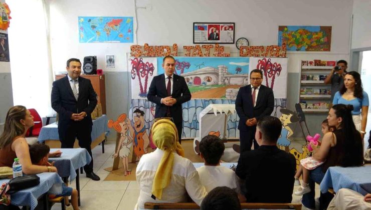 Mersin’de 349 bin 348 öğrenci karne heyecanı yaşadı