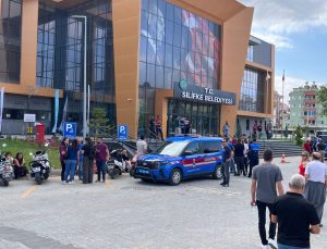 Mersin’de Silifke Belediyesi’ne operasyon: 18 gözaltı