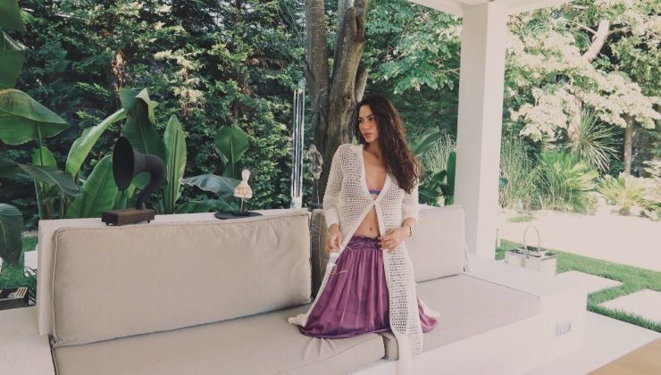 Demet Özdemir yine cesur! Havuz başındaki tarzı olay oldu